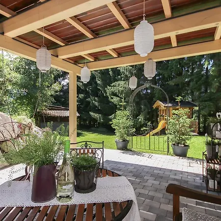 Auszeit アパート ザールフェルデン・アム・シュタイナーネン・メアー